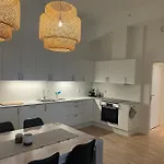 Modern In Breiviken דירה *